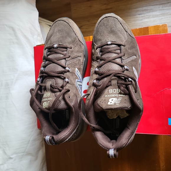 NWOT New Balance 9.5 men's brown suede 608's - Picture 3 of 9